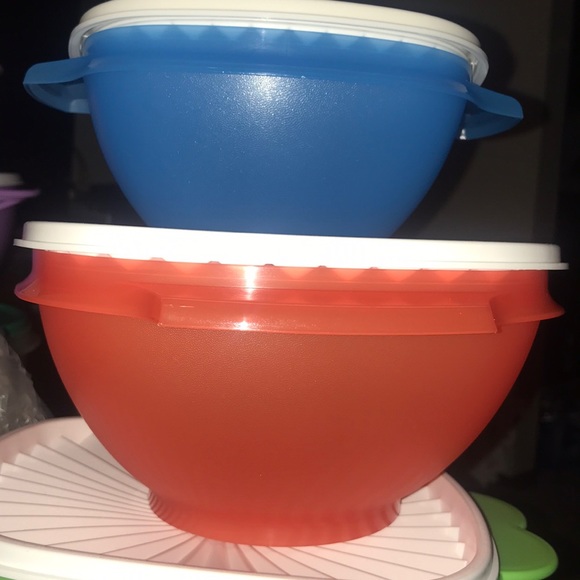 3 Tupperware 💚💙🧡 - Picture 2 of 5
